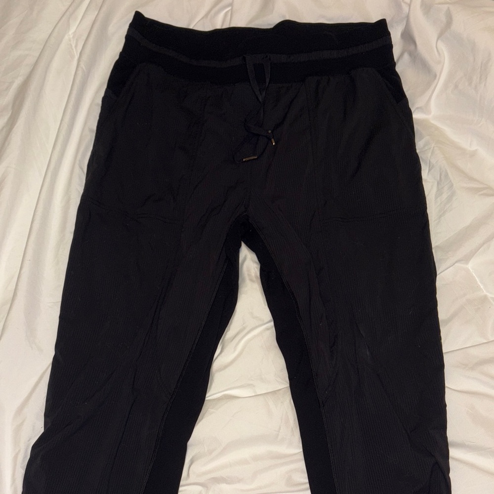 Lululemon mid rise dance studio pant crop
